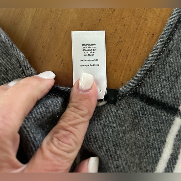 Talbots Ruana Shawl - Picture 6 of 6